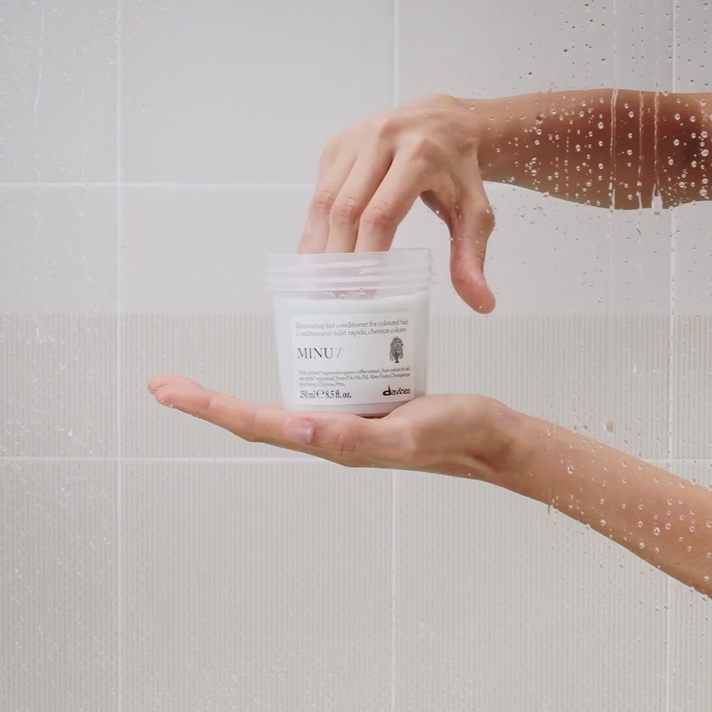 Minu Illuminating Fast Conditioner